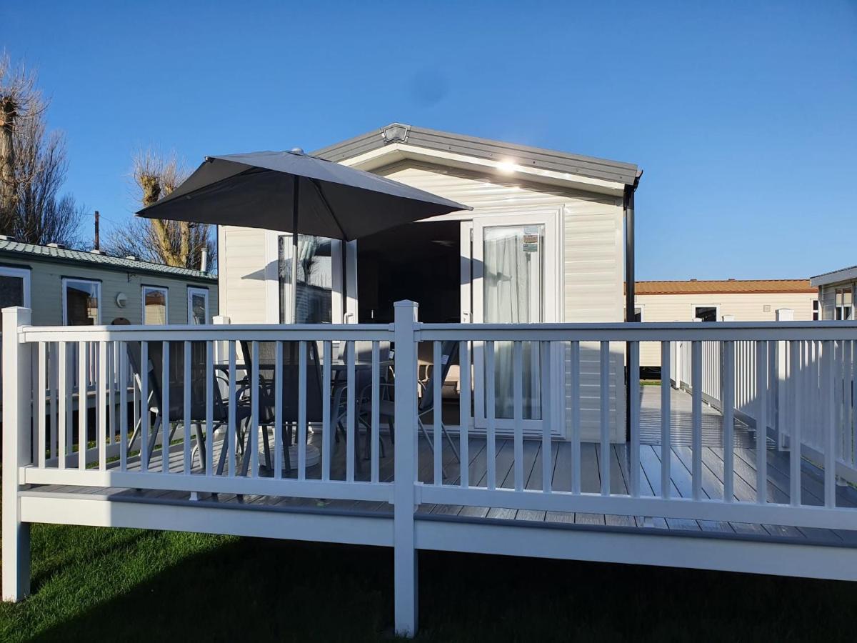 Parkview Caravan California Cliffs Great Yarmouth Buitenkant foto