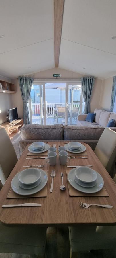 Parkview Caravan California Cliffs Great Yarmouth Buitenkant foto