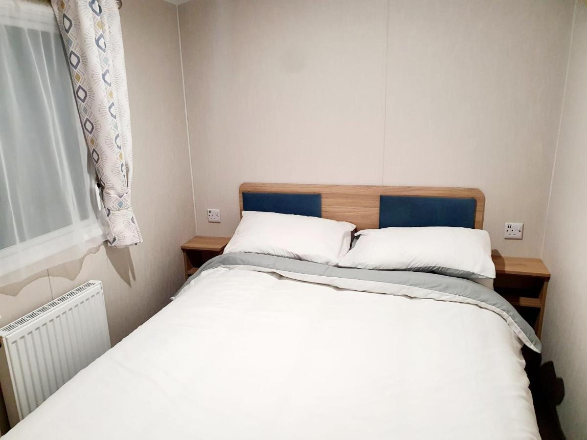 Parkview Caravan California Cliffs Great Yarmouth Buitenkant foto
