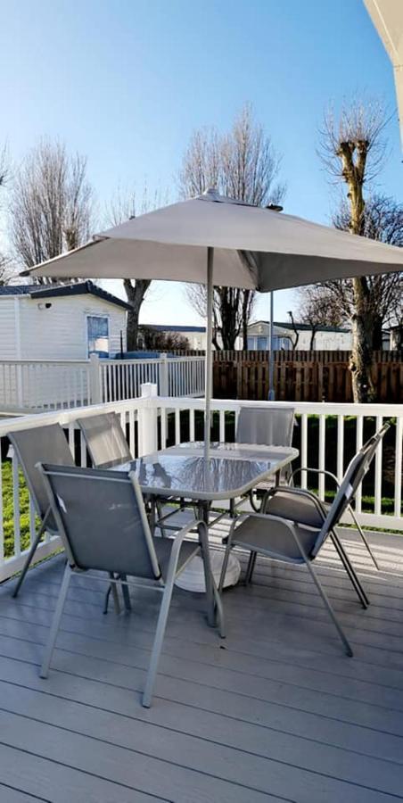 Parkview Caravan California Cliffs Great Yarmouth Buitenkant foto